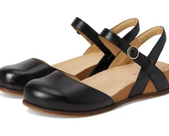 Dansko Flats<Christine Black Burnished Nappa