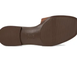 Women Naturalizer Genevieve