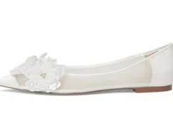 Blue by Betsey Johnson Flats<Gray Ivory