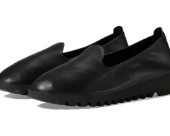 Aetrex Flats<Liz Black