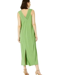 Dresses|Dresses|Maggy London Maxi Dress with Tucking Detail Fluorite Green