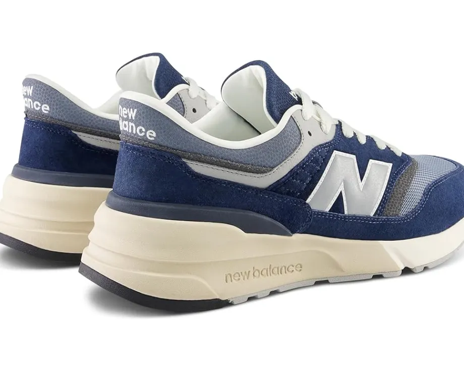 Women New Balance Classics 997R