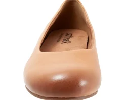 SoftWalk Flats<Sonoma Tan