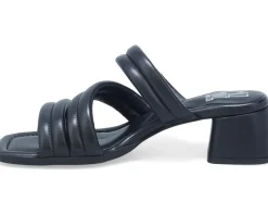 Miz Mooz Women's Oceana Hot