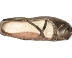 Women Circus NY by Sam Edelman Zuri